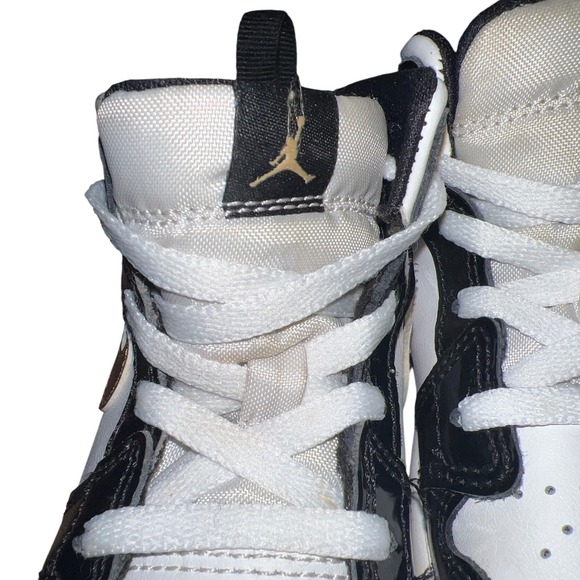 Nike Air Jordan 1 Retro Mid SE Patent Black Gold Infant/Toddler Shoes 9C EUC - Picture 10 of 11